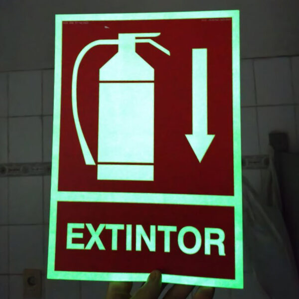 Cartel fotoluminiscente de extintor 21 x 29,5cm - Imagen 3